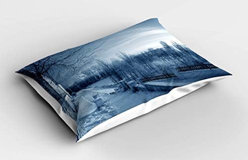 Ambesonne Winter Pillow Sham, cenário de neve congelado gelado de gelo do castelo como varanda com filiais sem folhas obras
