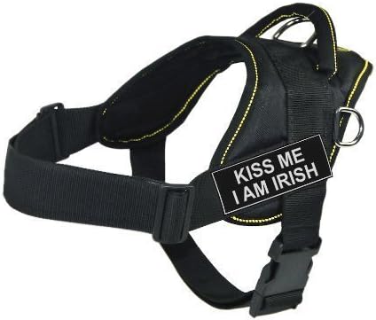 DT Fun Harness, Beije-me, sou irlandês, preto com acabamento amarelo, x-small-se encaixa no tamanho: 20 polegadas a 23 polegadas