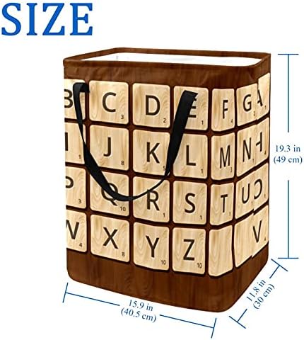 Padrão de alfabetismo Scrabble em um lixo de armazenamento dobrável de lavanderia de madeira com alças para cesto, quarto de