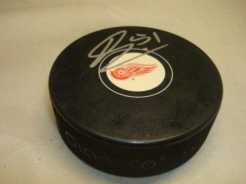 Frans Nielsen assinou o Detroit Red Wings Hockey Puck autografado 1A - Pucks autografados da NHL