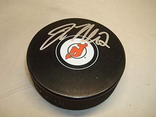 John Moore contratou o Puck de Hóquei Devils de Nova Jersey autografado 1a - Pucks autografados da NHL