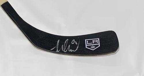 Adrian Kempe assinou Hockey Stick Los Angeles Kings autografado JSA COA - Autographed NHL Sticks