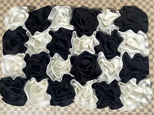 Design de rosas quadrilhas em preto e branco, anti -deslizamento lavável, grande resistente para tapete de alimentação