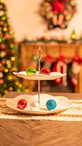 Valery Madelyn Red Green White White Christmas Value Pacote 24Ct Bola de Natal Ornamentos + Groches de Natal de 30 polegadas