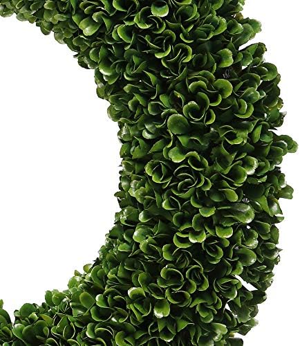 Benjara Round Faux Boxwood Plastic Wreath for Decoration, verde