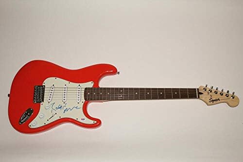 Robbie Robertson assinou o Autograph Fender Brand Electric Guitar - The Band PSA