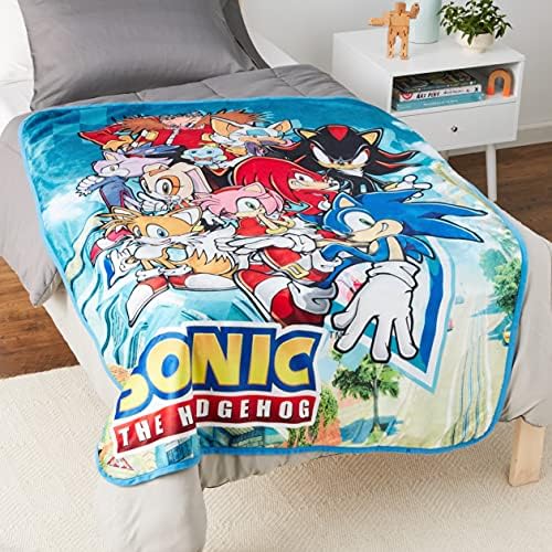 Great Eastern Entertainment Sonic the Hedgehog- Big Group Sublimation Throw BlanBer 46 x 60