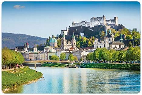 Ambesonne Salzburg Pet tapete para comida e água, o horizonte da cidade austríaca Monumentos históricos do rio Salzach no verão, tapete de borracha sem deslizamento para cães e gatos, 18 x 12, azul azul e verde limão