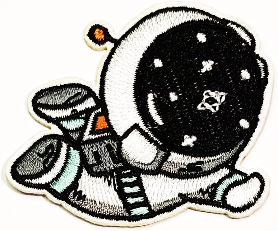 Kleenplus 3pcs. Astronauta fofo voador de desenhos animados remendo manchas bordadas para vestir jeans jaquetas chapéus mochilas