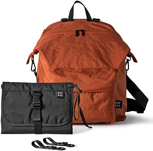 Uma bolsa de fraldas de designer de uma dupla, nylon clássico, grande, barro vermelho