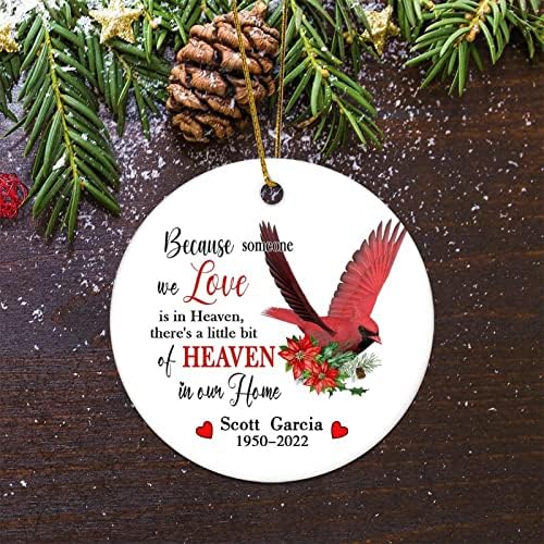 Ornamento de Natal personalizado porque alguém que amamos é no céu cerâmica lembrança vermelha pássaro memorial de