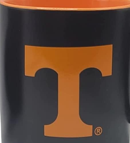Boelter Brands Two Tonsed Matte Black Coffee Caneca, logotipo da equipe da NCAA com a cor da equipe interna