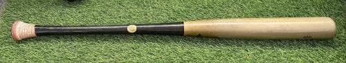 Ozzie Albies Atlanta Braves Game usou Bat 2021 World Series LOA - MLB Autografed Game Usado Bats