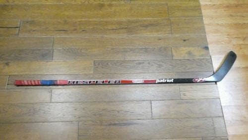 Darren McCarty assinou o jogo da Stanley Cup usou Hockey Stick 29/5/2002 com JSA COA - Sticks NHL autografados