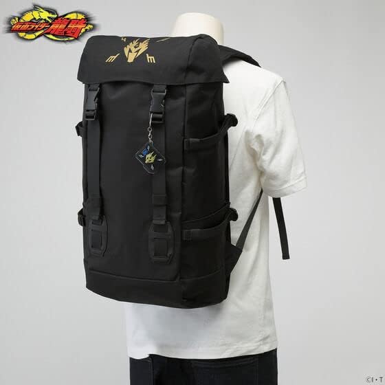 Kamen Rider Bandai Apparel Ryuki Backpack com charme, vestuário bandai