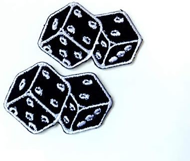 TH TAMANHO DE PEQUENO SET 2 PCS. Mini DICE Black Color Cute Logo Bordado Costura em Ferro em Patch para Mochilas Jeans