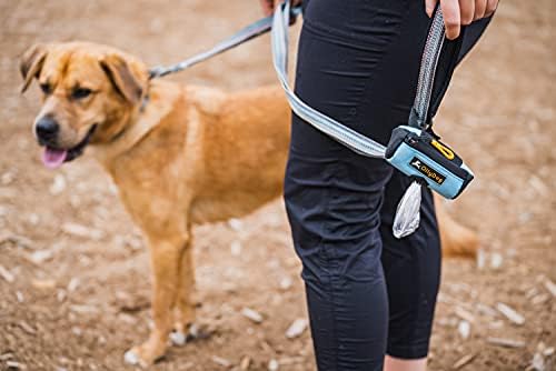 Coleira de cachorro ollydog com pacote de suporte de saco de cocô, bolsa de coleta e flagstaff de coleira ajustável