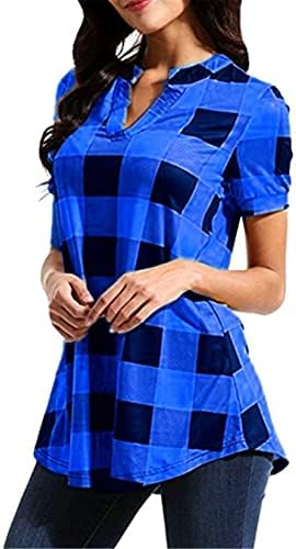 Andongnywell Tops xadrez casual para mulheres camiseta casual blusa estampada de manga curta Camiseta irregular de decote em V