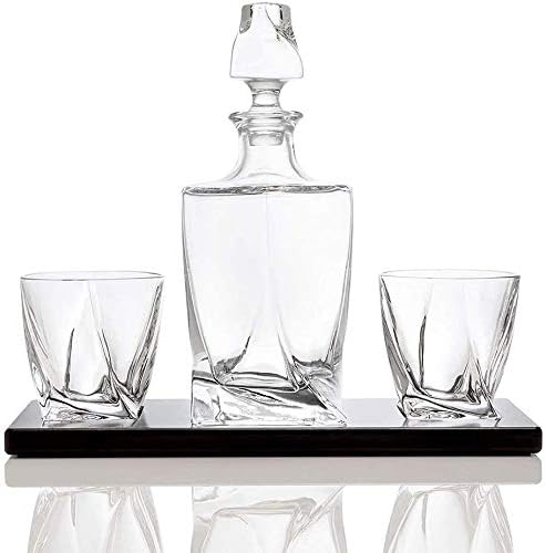 Copos de uísque e conjunto de decantador de bebidas alcoólicas, Glass tem um fundo quadrado torcido, com 2 óculos de bourbon de cristal na bandeja de madeira decantador