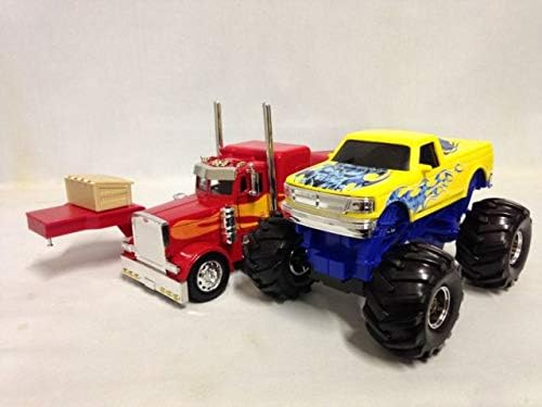 Coleção de caminhões e trailers de New 1:32 New 1:32 - Red Peterbilt Modelo 379 Lowboy com Monster Truck Diecast Model Toys