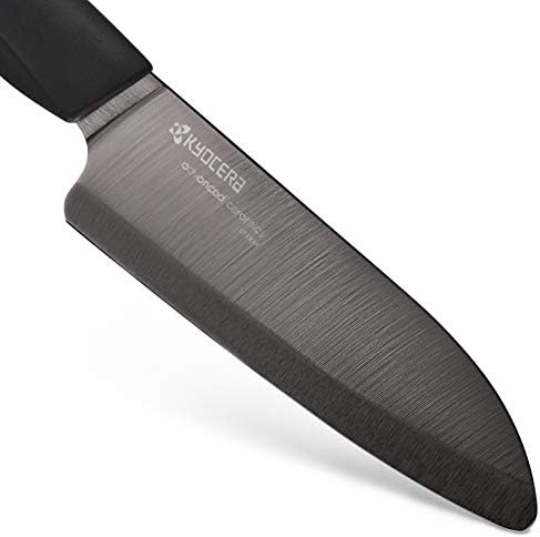 Kyocera Innovation Series Ceramic 5.5 Santoku Knife, com lâmina de maçaneta ergonômica do toque suave, alça preta