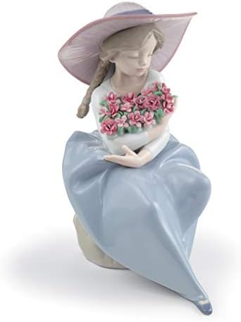 Lladró Bouquet Girl com estatueta de cravos. Menina de porcelana com figura de flores.