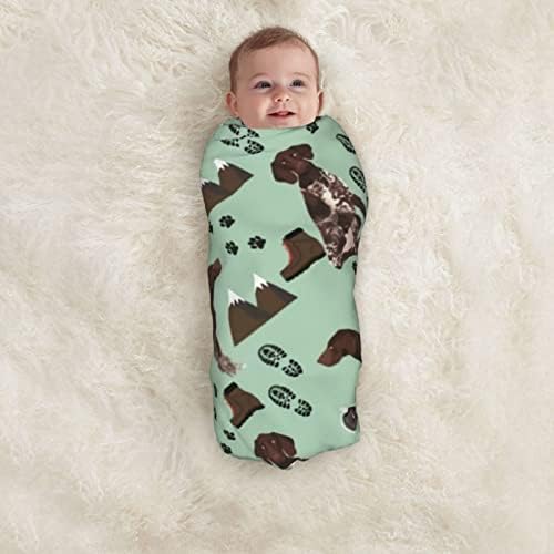Bebê recebendo cobertor alemão Ponteiro abreviado cão de enfermagem Recém -nascido cobertor 35,4 x 35,4 polegadas