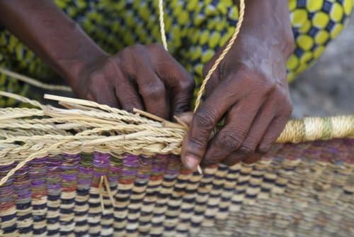 Fair Trade Gana Bolga Africano Free Dye Filled Market Basket 14-16 em 20267, fabricado em Bolga, Gana, África Ocidental