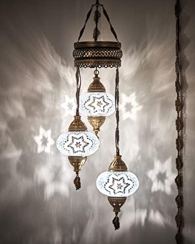 Demmex Plugue de mosaico marroquino turco em lustre de lustre pendente de luminária de lustre, 3 grandes globos, branco claro